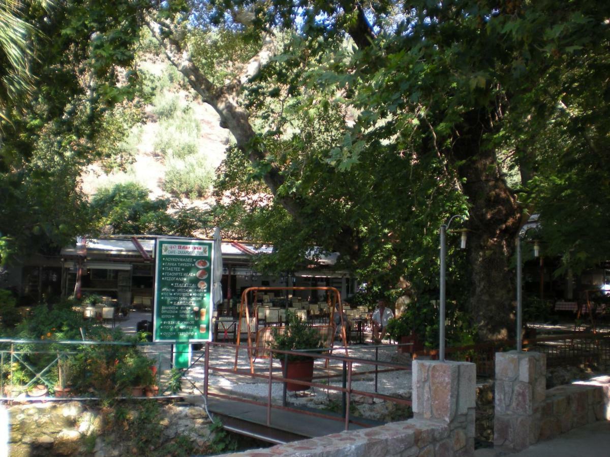 Difo Hotel Loutra Edipsou  Buitenkant foto