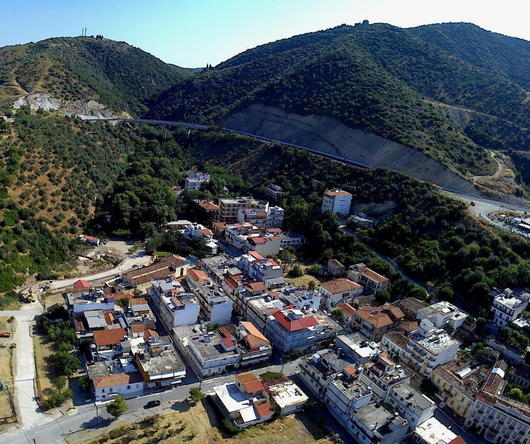 Difo Hotel Loutra Edipsou  Buitenkant foto