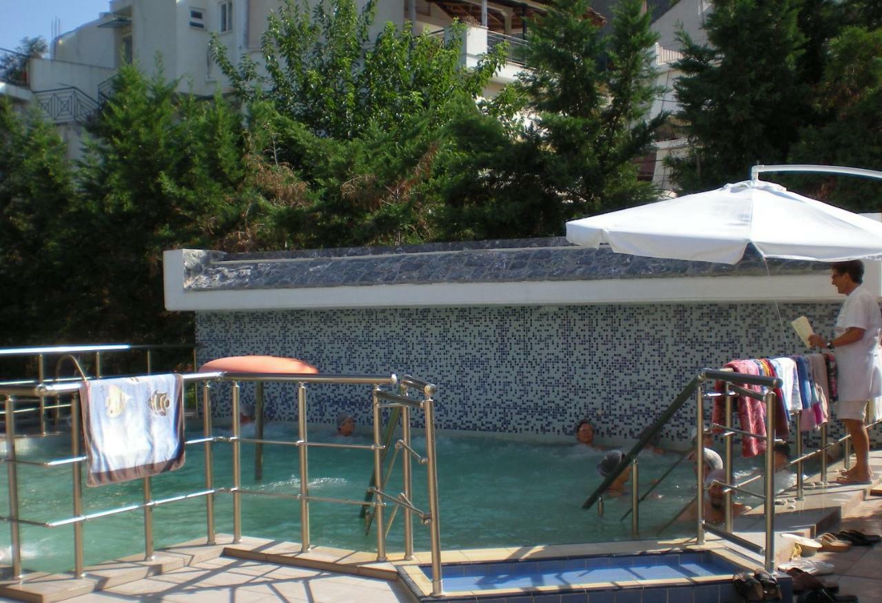 Difo Hotel Loutra Edipsou  Buitenkant foto